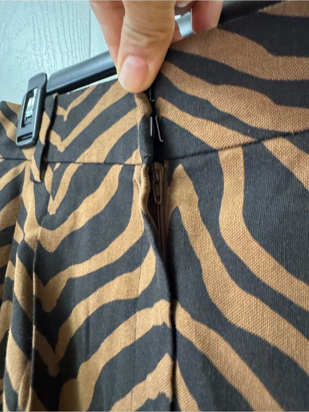 Lafayette 148 New York Black and Brown Zebra-Print Mini Skirt